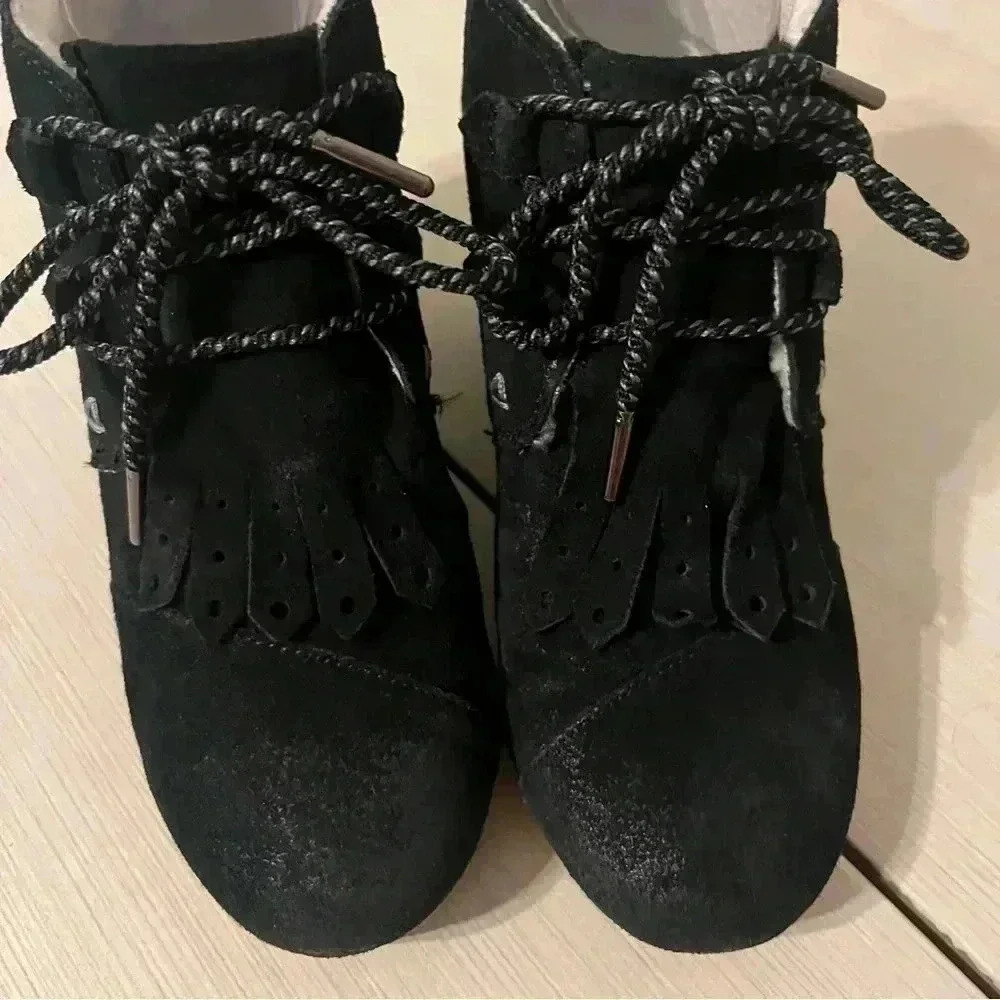 Black Suede Toms Wedges Sherpa Lined Size 7.5 - Picture 9 of 9